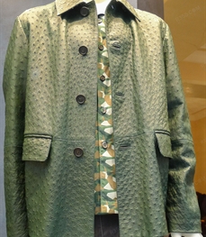 市场上装-皮衣-（实拍）时尚商务皮衣