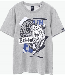 市场上装-T恤-休闲男装t恤