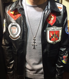 市场上装-皮衣-休闲男装皮衣