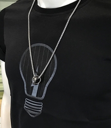 市场上装-T恤-时尚男装t恤