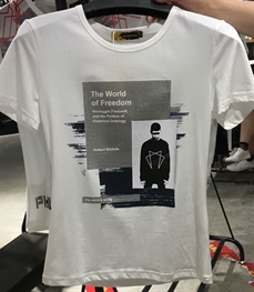 市场上装-T恤-（实拍）时尚男装t恤