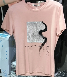 市场上装-T恤-（实拍）时尚男装t恤