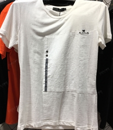 市场上装-T恤-（实拍）时尚男装t恤