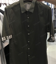 市场上装-衬衫-（实拍）时尚男装衬衫