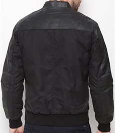 市场上装-夹克-时尚商务夹克