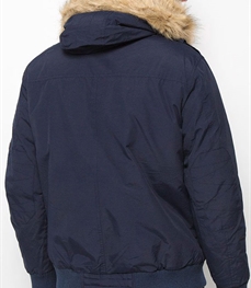 市场上装-夹克-时尚商务夹克