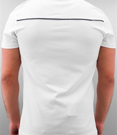 市场上装-T恤-时尚男装t恤