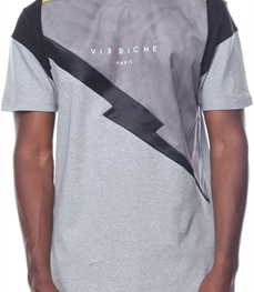 市场上装-T恤-时尚男装t恤