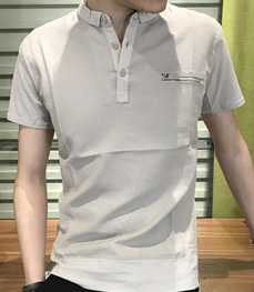 市场上装-T恤-时尚男装t恤