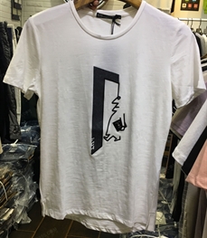 市场上装-T恤-（实拍）时尚男装t恤