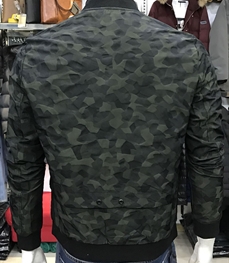 市场上装-夹克-时尚男装夹克