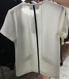 市场上装-T恤-（实拍）时尚男装t恤