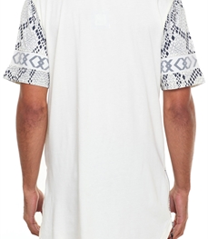 市场上装-T恤-时尚男装t恤