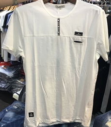 市场上装-T恤-（实拍）时尚男装t恤