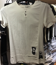 市场上装-T恤-（实拍）时尚男装t恤