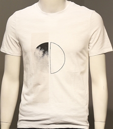 市场上装-T恤-时尚男装t恤