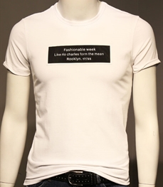 市场上装-T恤-时尚男装t恤