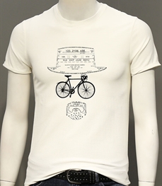 市场上装-T恤-时尚男装t恤