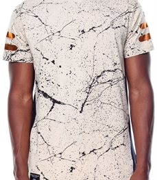 市场上装-T恤-时尚男装t恤