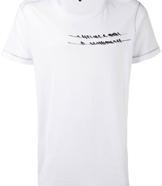 市场上装-T恤-休闲男装t恤