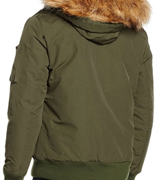 市场上装-夹克-时尚男装夹克