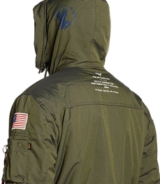 市场上装-棉衣/羽绒服-时尚男装棉服