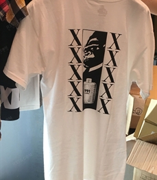 市场上装-T恤-（实拍）休闲男装t恤