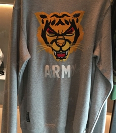 市场上装-卫衣-（实拍）休闲男装卫衣