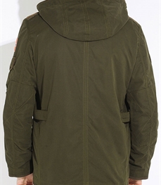 市场上装-大衣-时尚商务大衣