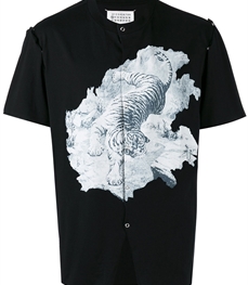 市场上装-T恤-休闲男装t恤