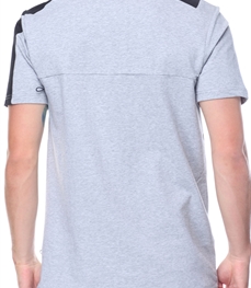 市场上装-T恤-时尚男装t恤