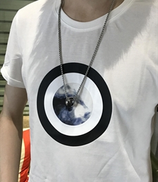 市场上装-T恤-时尚男装t恤