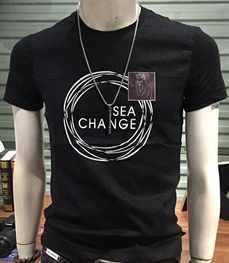 市场上装-T恤-时尚男装t恤