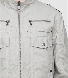 市场上装-夹克-时尚商务夹克