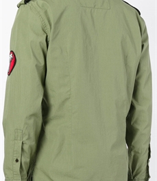 市场上装-衬衫-休闲男装衬衫