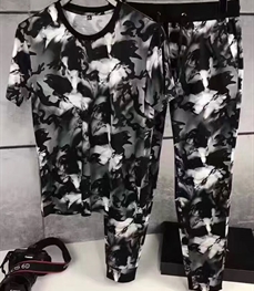 市场上装-套装-休闲男装套装