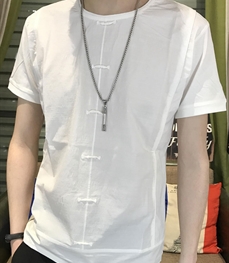 市场上装-T恤-时尚男装t恤