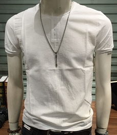 市场上装-T恤-时尚男装t恤