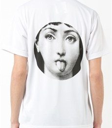 市场上装-T恤-休闲男装t恤