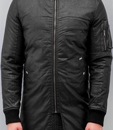 市场上装-皮衣-时尚男装皮衣