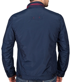 市场上装-夹克-时尚商务夹克