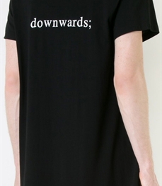 市场上装-T恤-休闲男装t恤