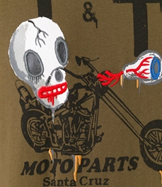 市场上装-T恤-休闲男装t恤