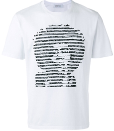 市场上装-T恤-休闲男装t恤