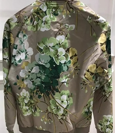 市场上装-夹克-时尚男装夹克