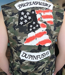 市场上装-马夹-时尚男装马甲