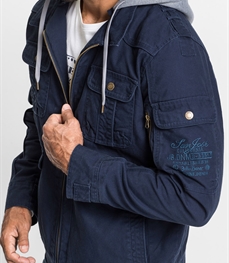 市场上装-夹克-时尚商务夹克