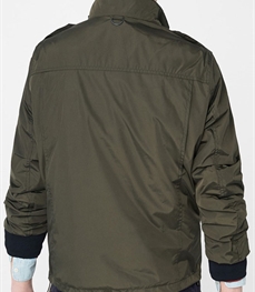 市场上装-夹克-时尚商务夹克