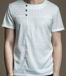 市场上装-T恤-时尚男装t恤