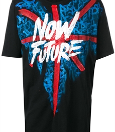 市场上装-T恤-休闲男装t恤